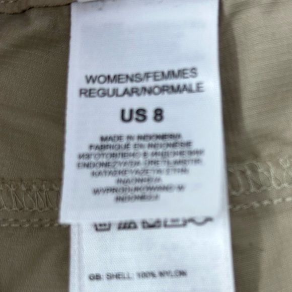 North Face Zip-off Convertable Pants - Women's SIZE 8 beige tan nylon pants - Picture 6 of 13